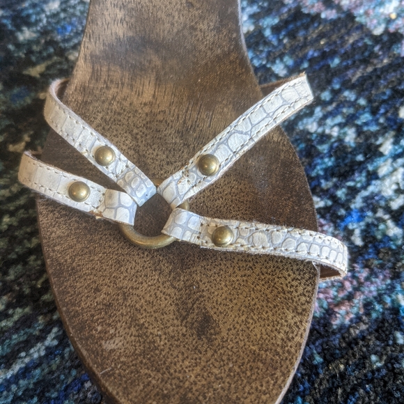 Wood Heels - Picture 5 of 9